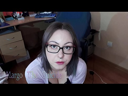 ❤️ Ragazza sexy con gli occhiali succhia il dildo profondamente sulla macchina fotografica ❤ Porno fatto in casaal it.xxxgr.ru ❌